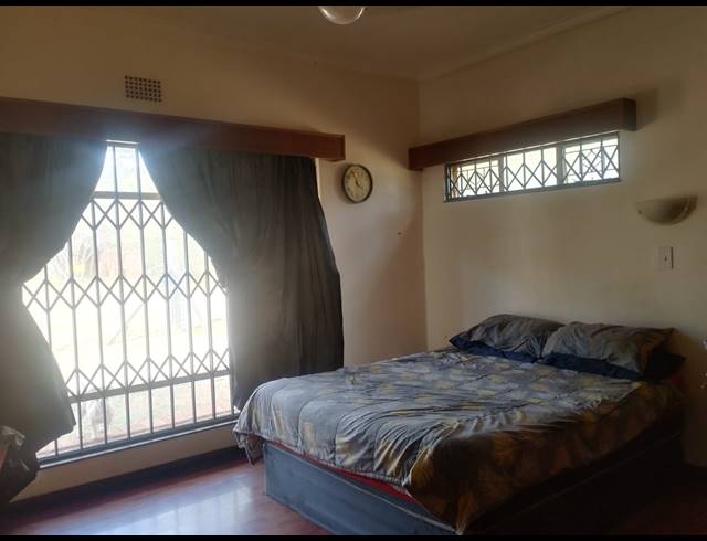 4 BEDROOM HOUSE FOR SALE IN UNITAS PARK